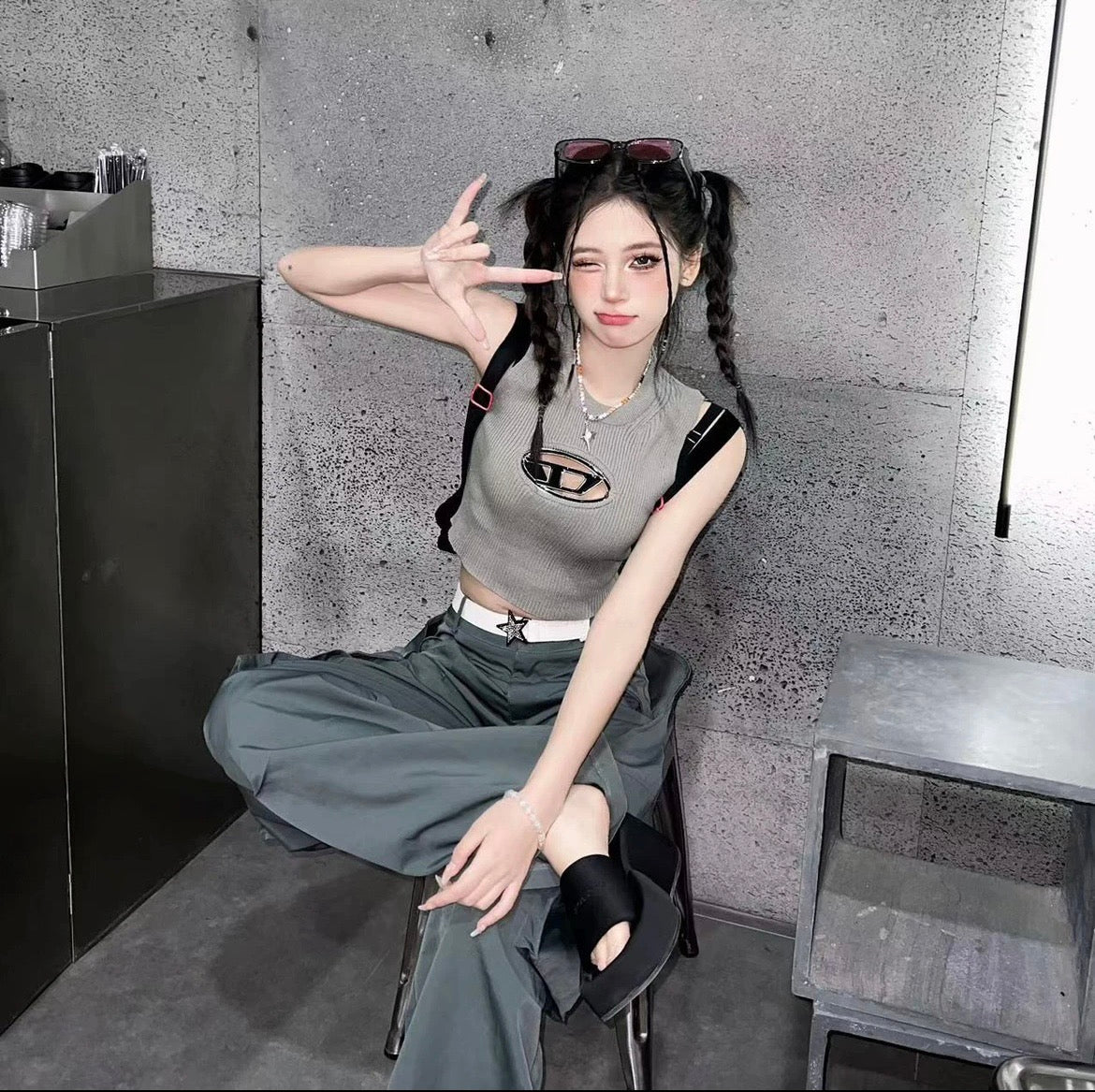 5810 ULOVED Spring and summer cute playful sexy vest